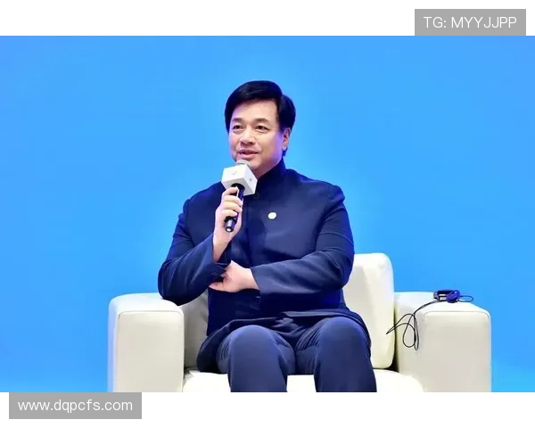 动作大片背后的掌舵者:唐季礼的视觉叙事与电影美学 动作大片背后的掌舵者:唐季礼的视觉叙事与电影美学